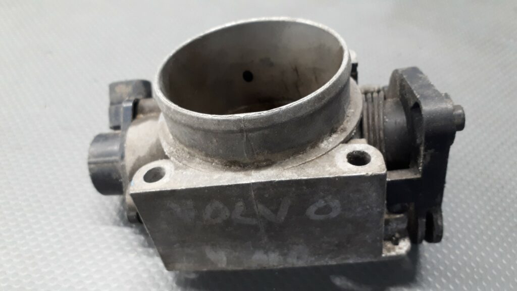1270311 przepustnica volvo S40/V40 2.0 BENZYNA