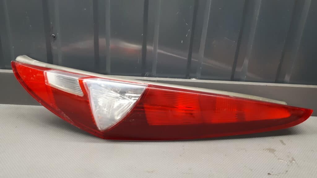 28620124 LAMPA prawy tył FIAT PUNTO II