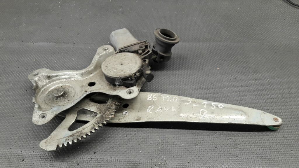 85720-32150 Mechanizm szyby prawy tył Toyota Rav4 II 5D