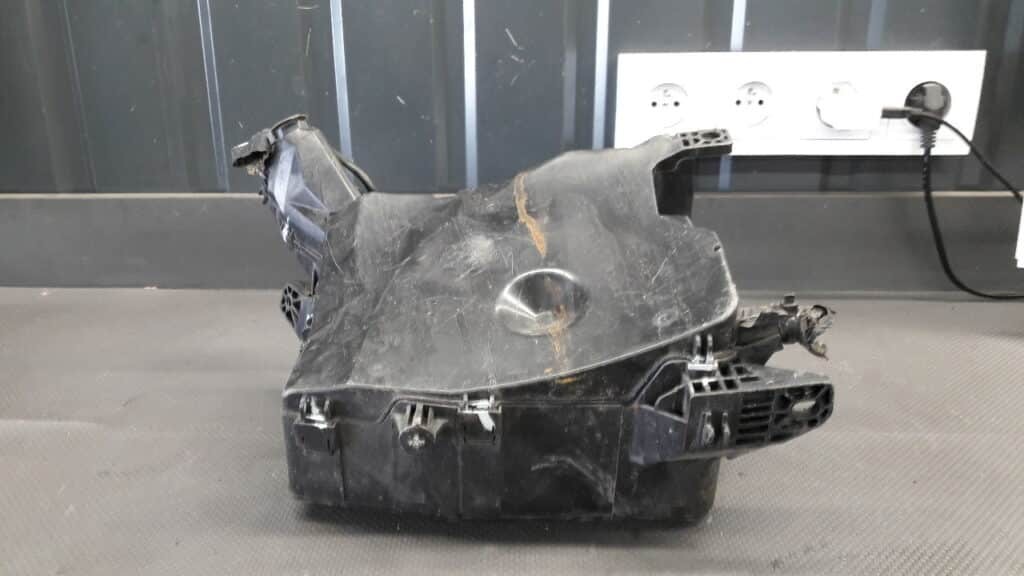 821110FD00 Skrzynka bezpieczników Toyota Verso 2,0D