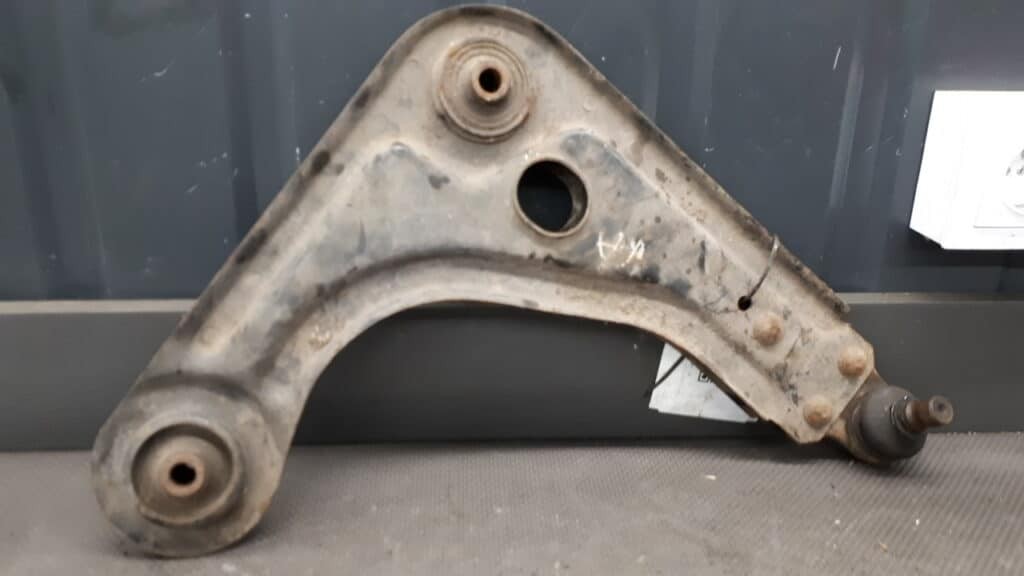 97KB-3042-3051AC wahacz prawy przod ford ka 1.3 05r