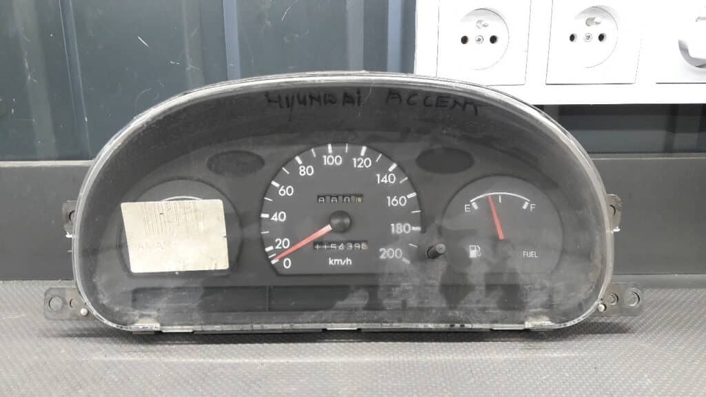 7111-0550 Licznik Hyundai Lantra 1,5 Benzyna 91-97r