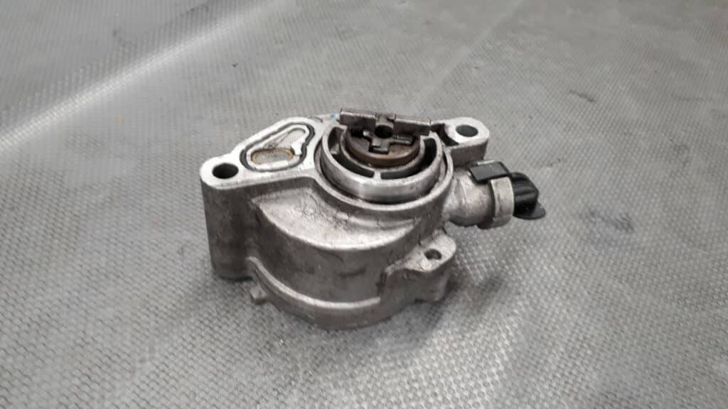 D156-1C1 pompa VACUM  Ford 1.6