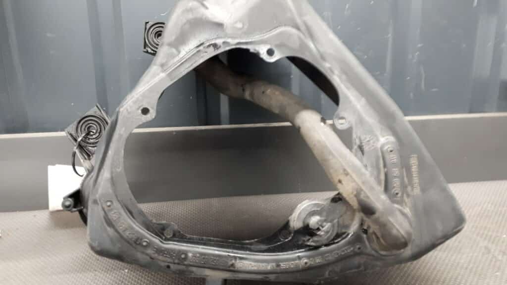 4E0129620 obudowa filtra powietrza audi a8 d3