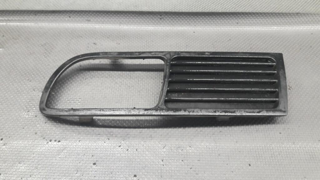 6K0853665 kratka zderzaka lewy przod  Seat Ibiza Cordoba 96-99r