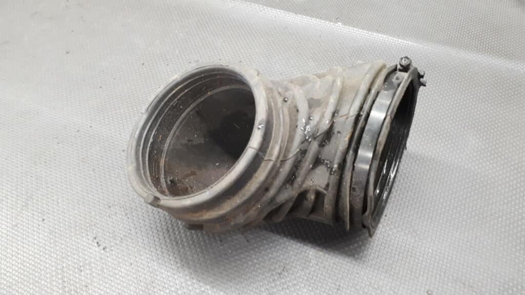 rura dolot powietrza chrysler 2.7