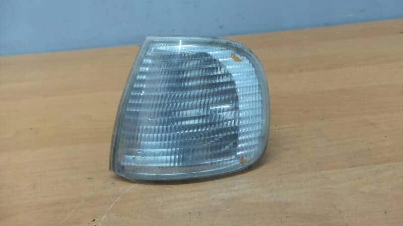 6K5953049B kierunkowskaz lewy SEAT IBIZA 99r