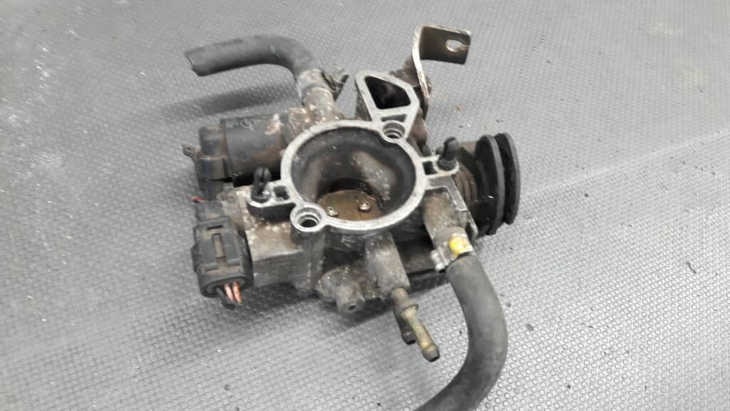 przepustnica fiat punto 1.2 96r