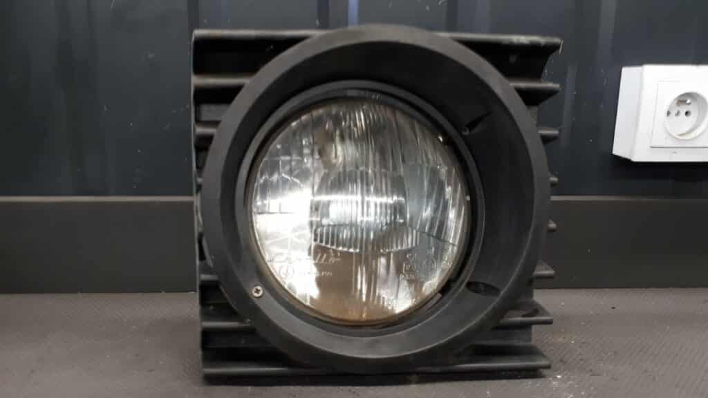 reflektor prawy iveco 35-10 88r