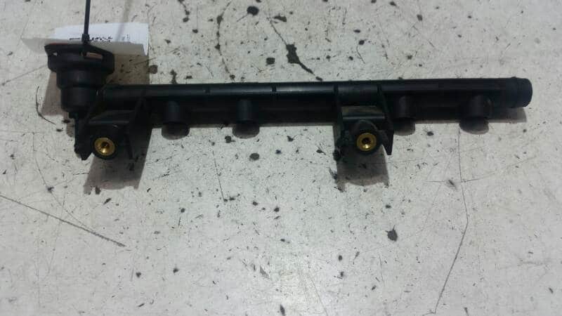 7700870914 listwa wtryskowa renault clio II 1.2
