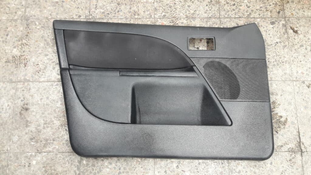 1s7xf23901 boczek drzwi lewy przod Ford Mondeo MK3