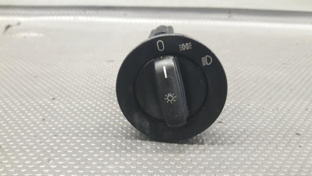 8363683 Włącznik przełącznik świateł BMW E39