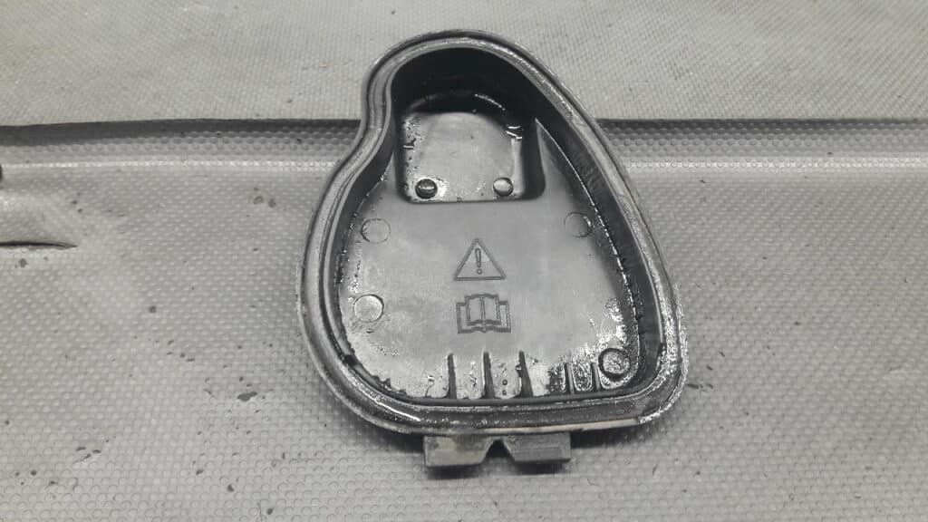 97KG13K060AB dekiel reflektora prawy Ford KA
