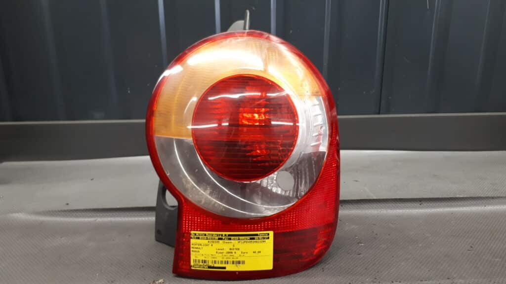 8200538785 Lampa tył prawa Renault Modus