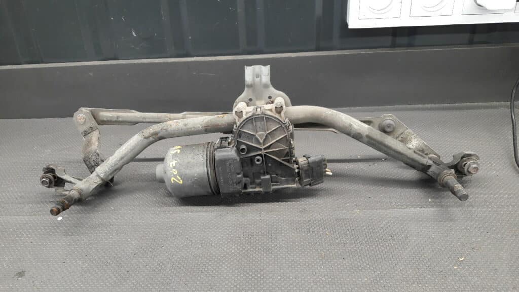 0390241540 Mechanizm wycieraczek Peugeot 207