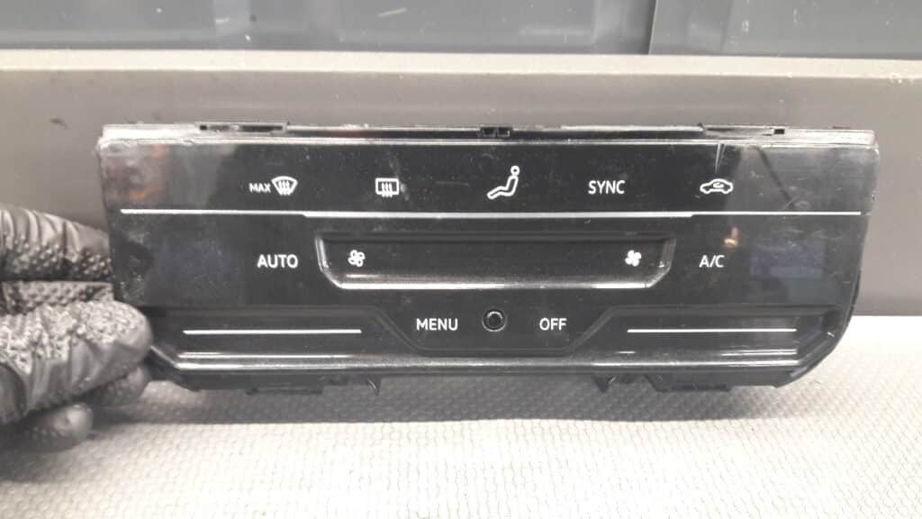 3G8907056F Panel klimatyzacji VW Tiguan Allspace 22 R