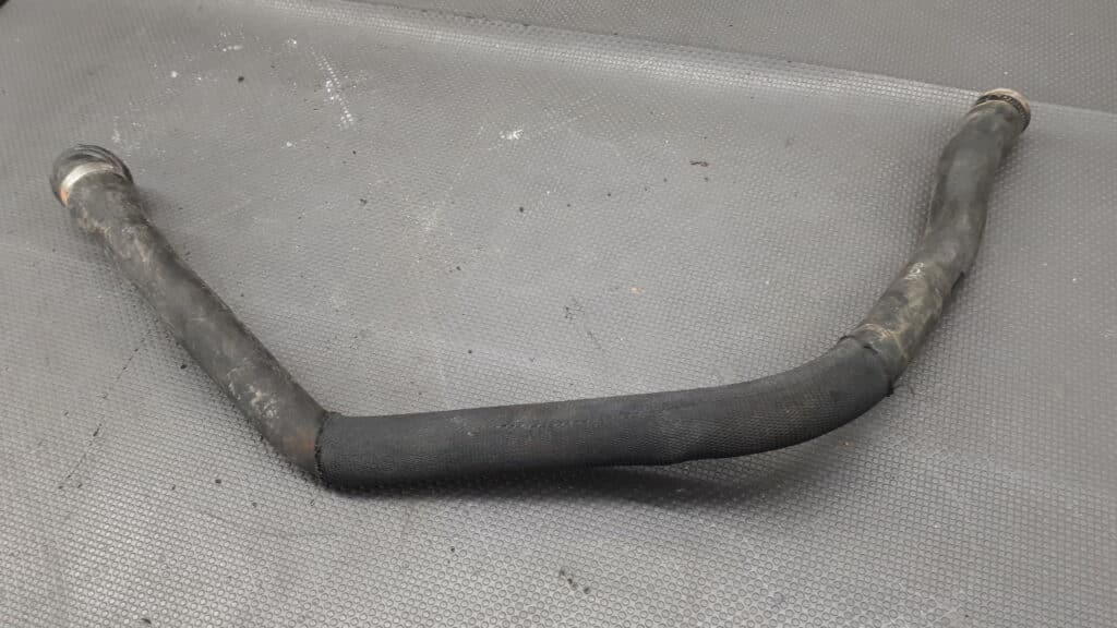 6928590 Przewód Chłodnicy Wody BMW E81 E90