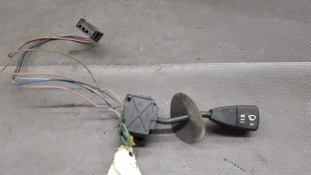 13933024 przełącznik wycieraczki bmw e36 316i e4990.c