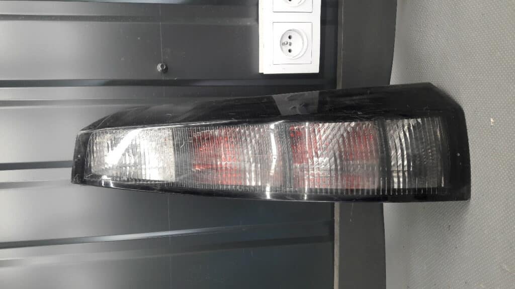 89071145 Lampa tyla prawa Opel Meriva A Lift