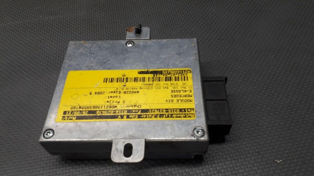 A2118206185 sterwonik modulu telefonu MERCEDES W211