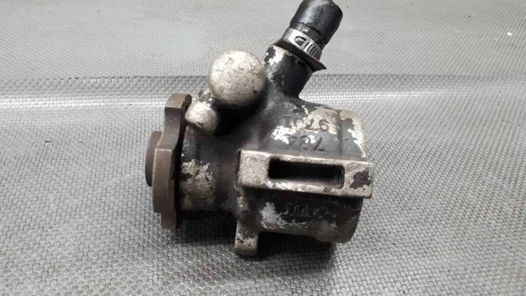 Pompa wspomagania Peugeot 406 3.0