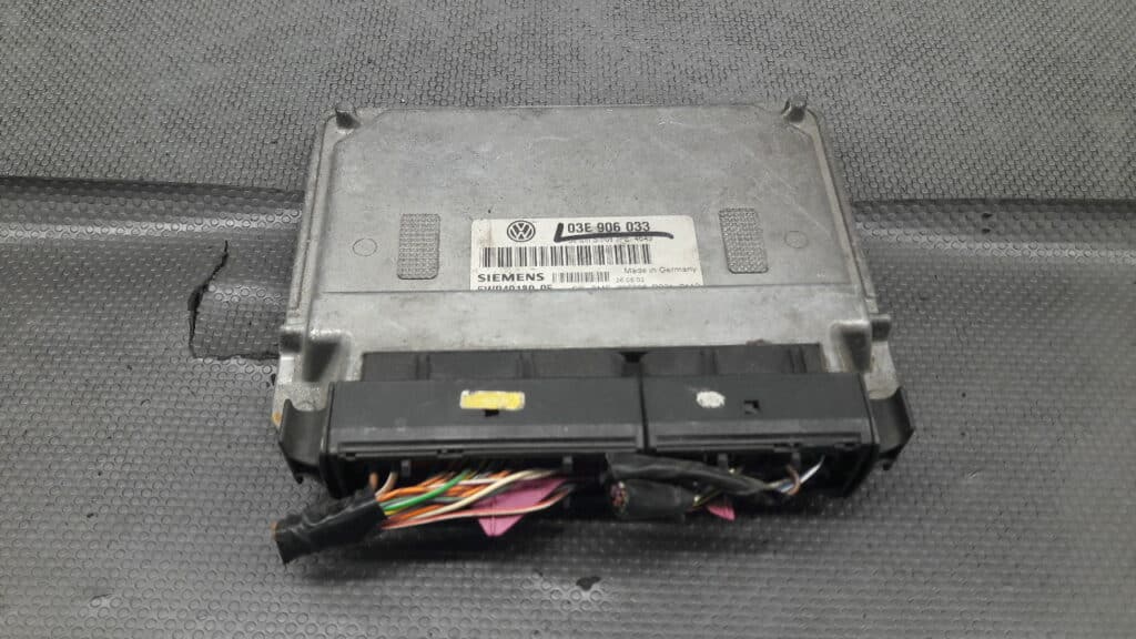 03E906033 Sterownik Silnika Seat Ibiza III 102 B