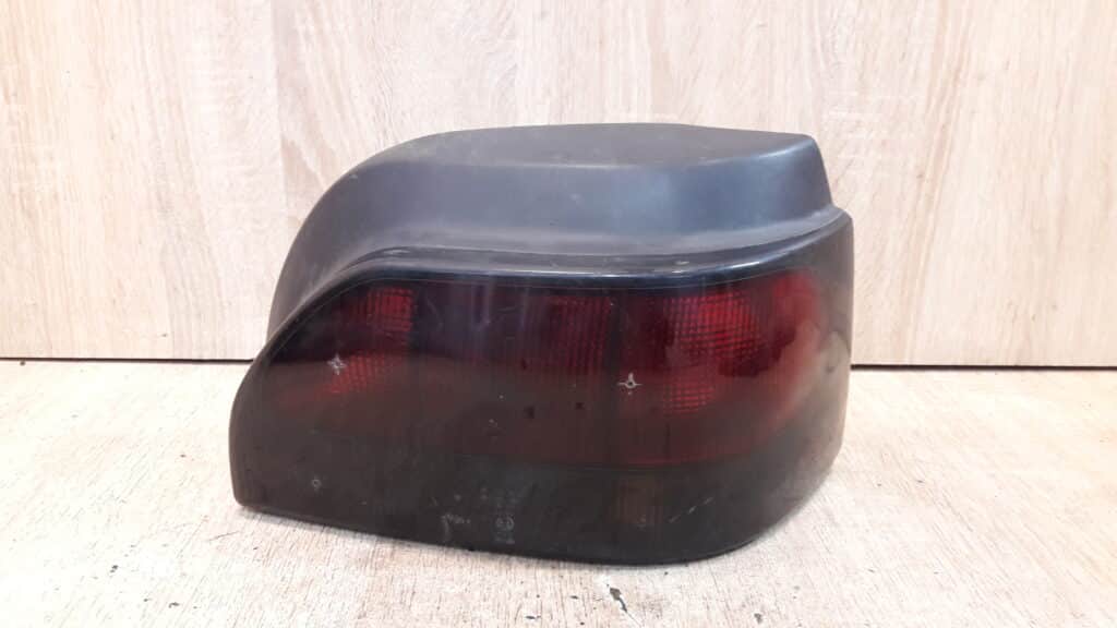 7700827552 Lampa prawy tyl Renault Clio I