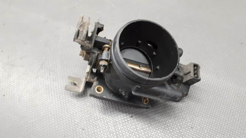 MHB102280 Przepustnica Rover 400 1.8