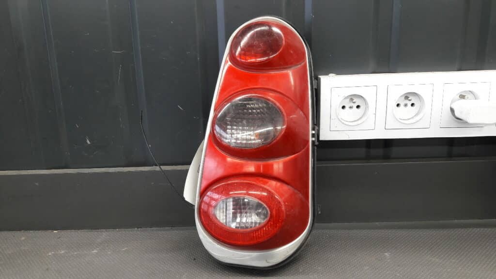 423132 Lampa prawa Smart Fortwo I 450