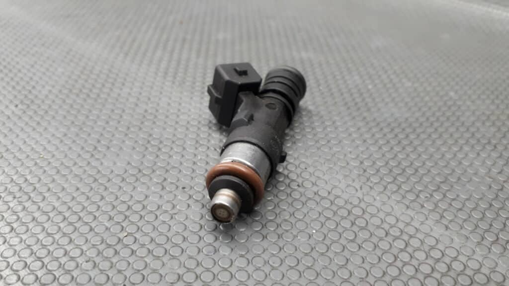0280158207 Wtryskiwacz Ford Fiesta MK3 1.6l