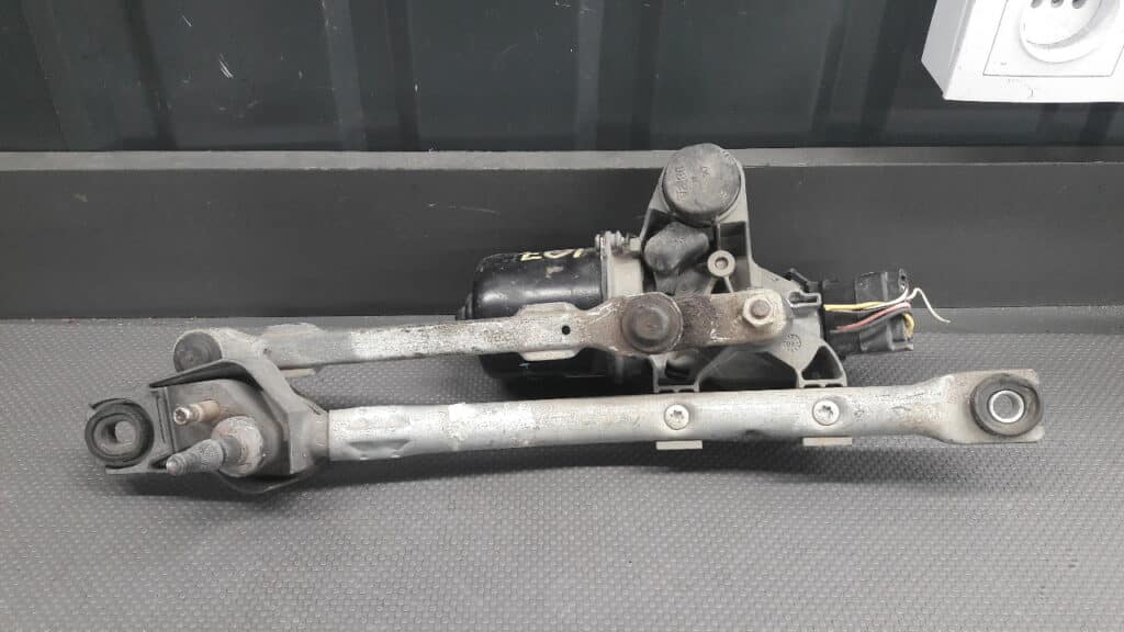 38222124 Mechanizm wycieraczek PEUGEOT 107 5PIN