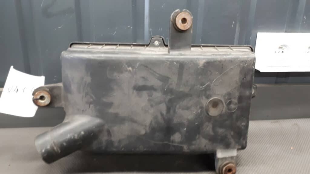 9RF79 obudowa filtra powietrza mazda 626 2,0 u