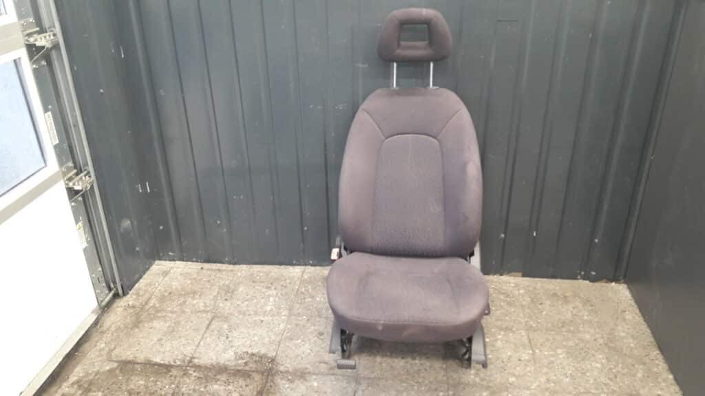 fotel kierowcy lewy Mercedes W168