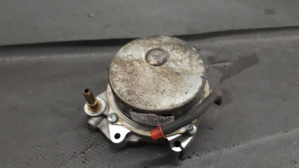 55188660 Pompa vacum Opel Astra C 06R 1.9D