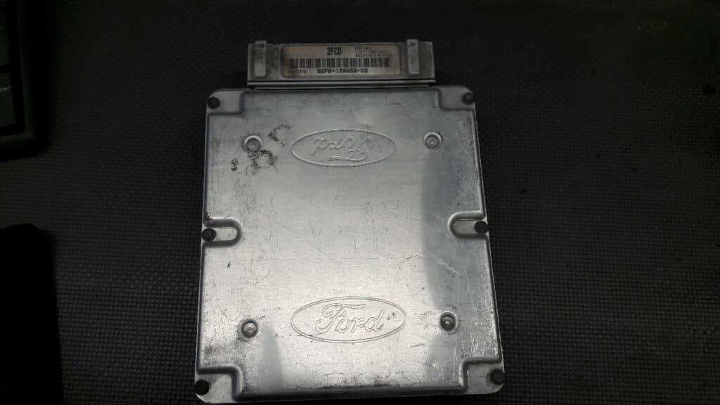 92FB-12A650-CD sterownik silnika Ford Fiesta MK3