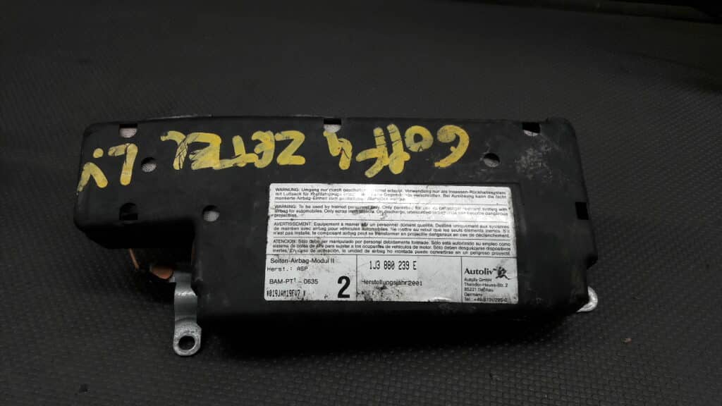 1J3880239E poduszka siedzenia lewy przód VW Golf IV