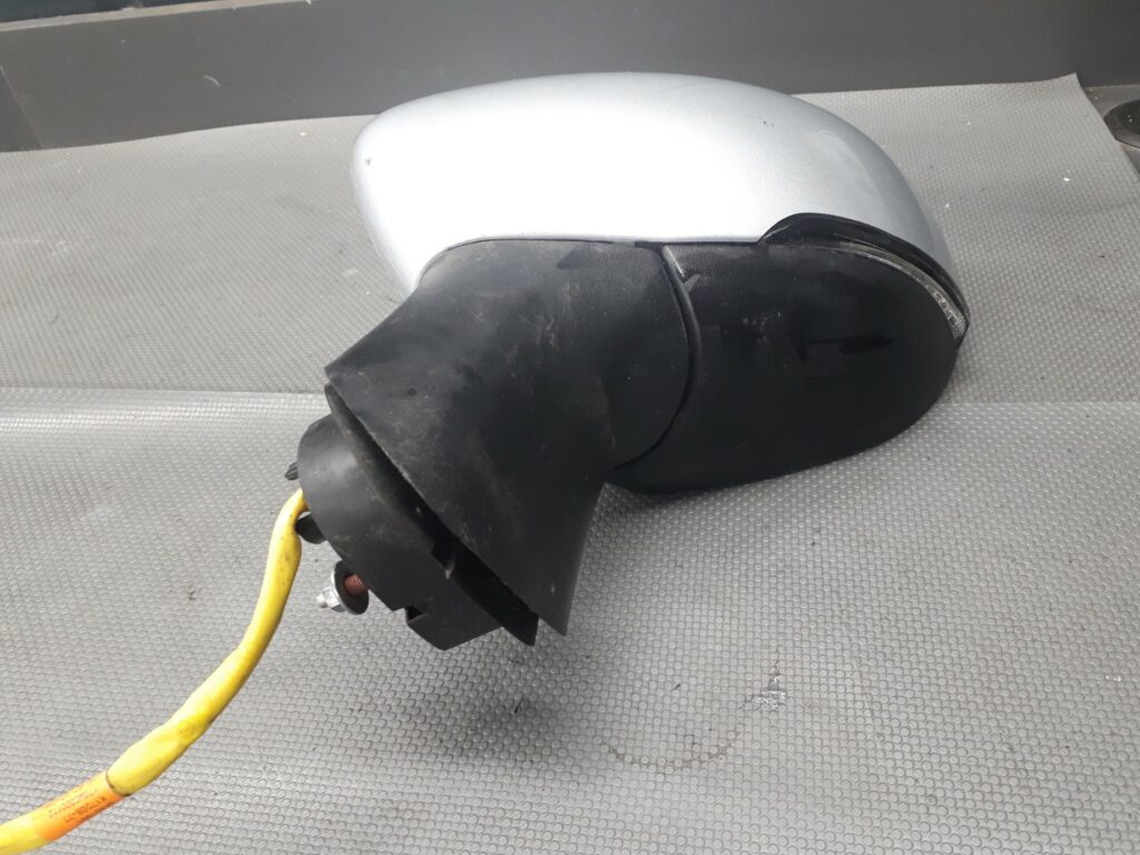 12863180 lusterko lewe Renault Captur 9pin