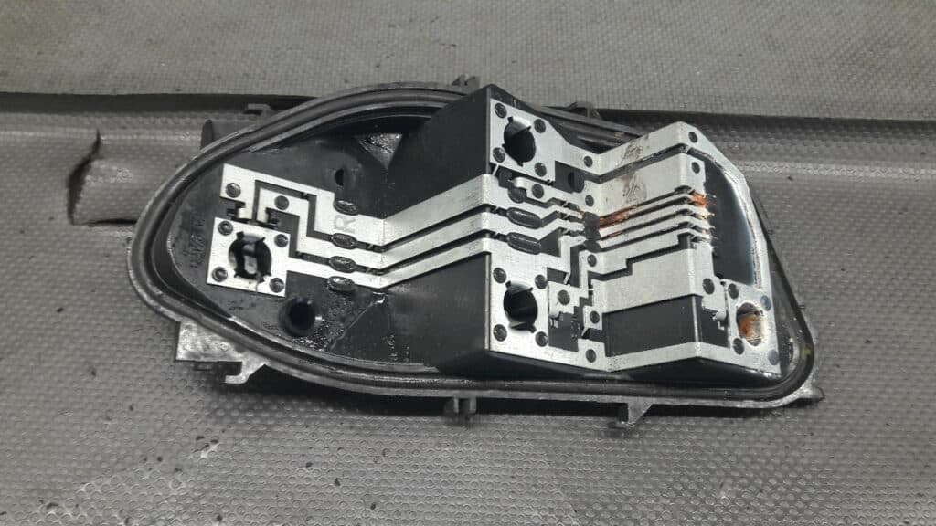 89035088 Wklad lampy prawy tyl Renault Clio III