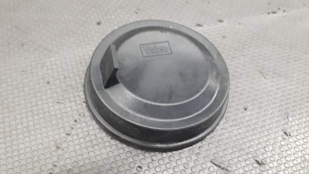 89001960 Dekielek lampy Nissan Almera N16