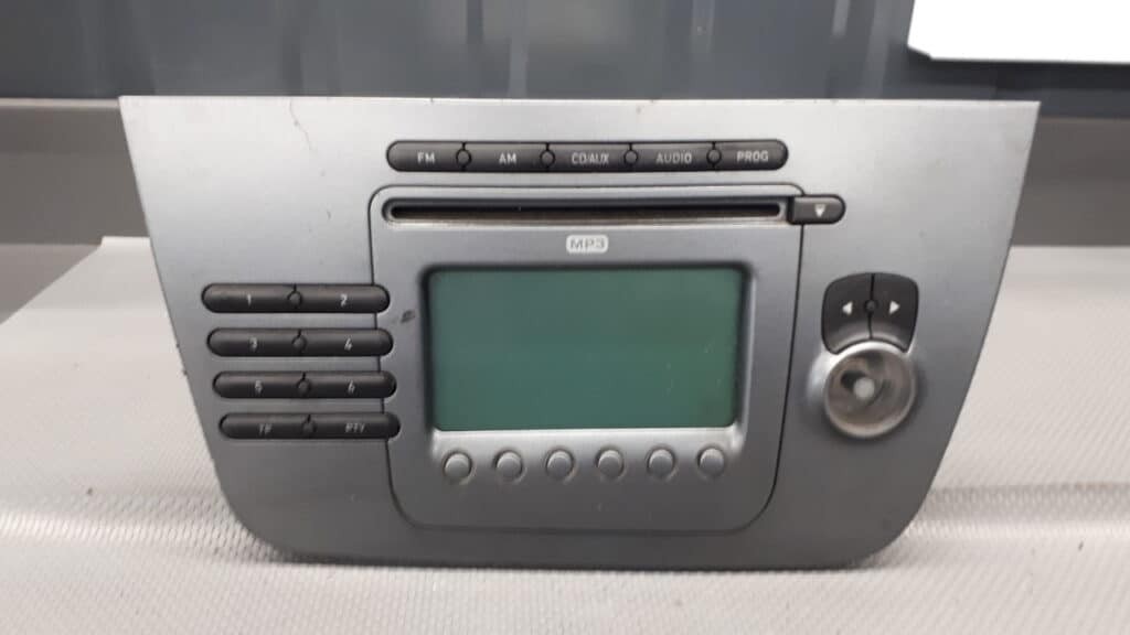 5P1035186B Radio CD Seat Alte 04-22r