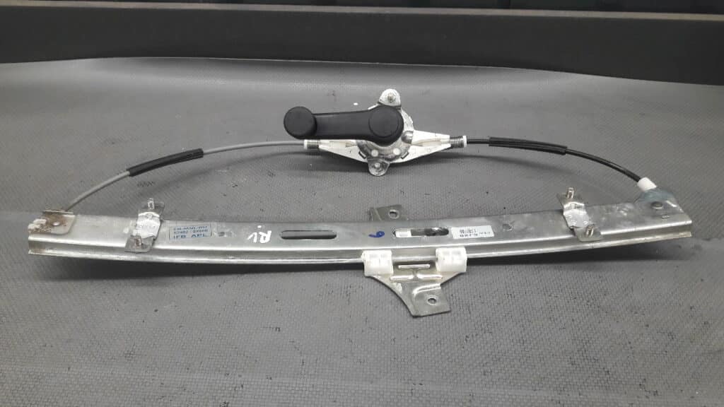 82402-0X000 mechanizm szyby prawy przod Hyundai I10 08-11r