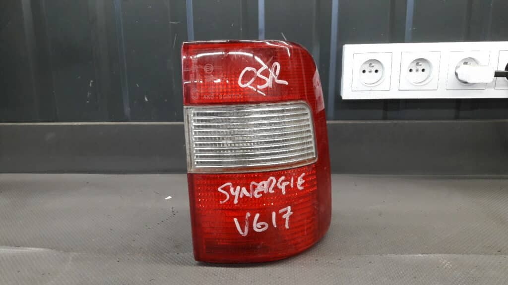 Lampa prawa Citroen Synergie