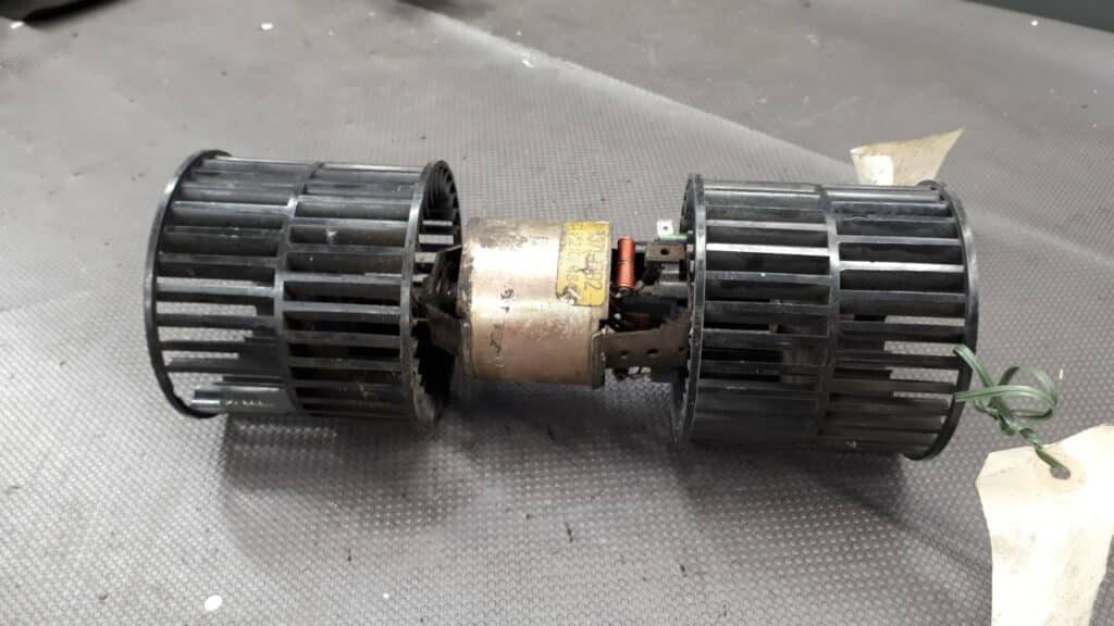 13711792 dmuchawa nawiewu bmw e34 528 85r