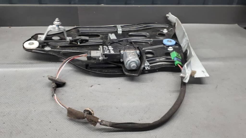 827200018R mechanizm szyby prawy tył renault Megane III cabrio