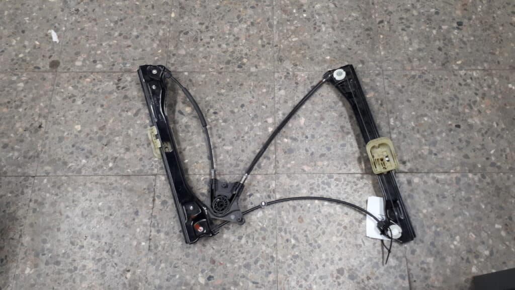 5J4837461 Mechanizm szyby lewy przod Seat Toledo