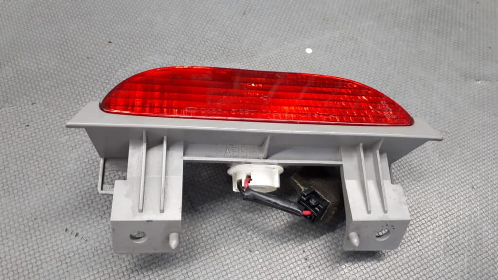 Lampka stopu Kia Carnival I