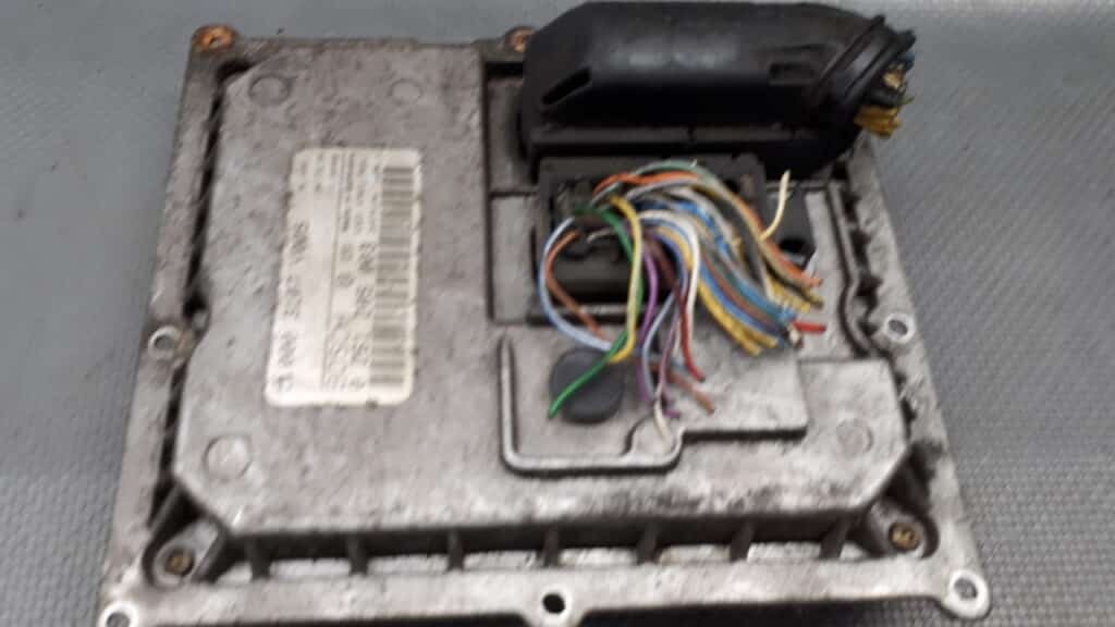 0003107V007 Komputer silnika Smart Fortwo I