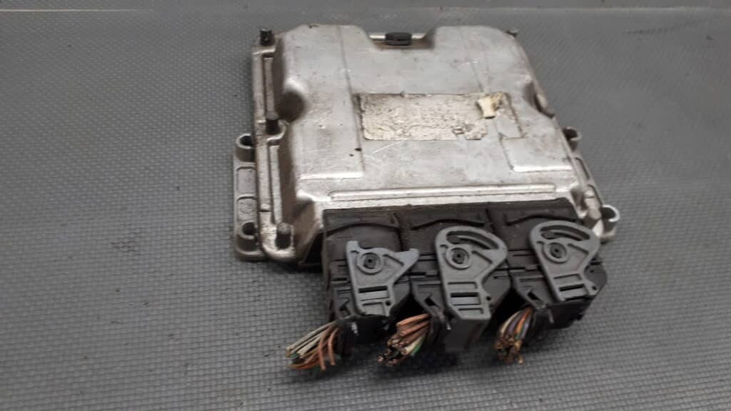 0281010819 komputer  RENAULT SCENIC I FL 1.9 dCi