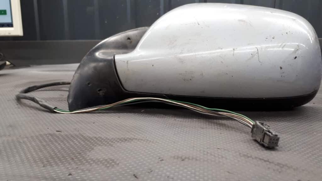 Lusterko lewe peugeot 307 5pin srebrny