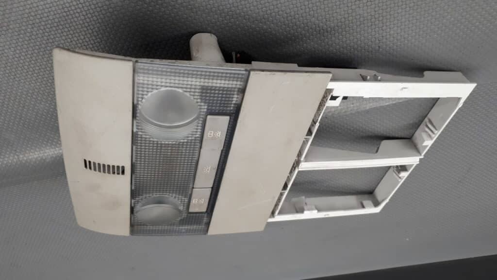 13111872 Lampka kabiny Opel Zafira B